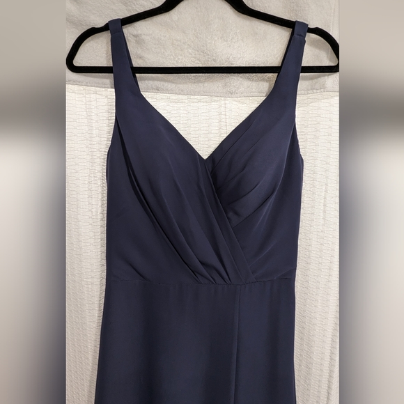 A-line V-Neck Floor-Length Chiffon Dress - Size 8 - Picture 1 of 8